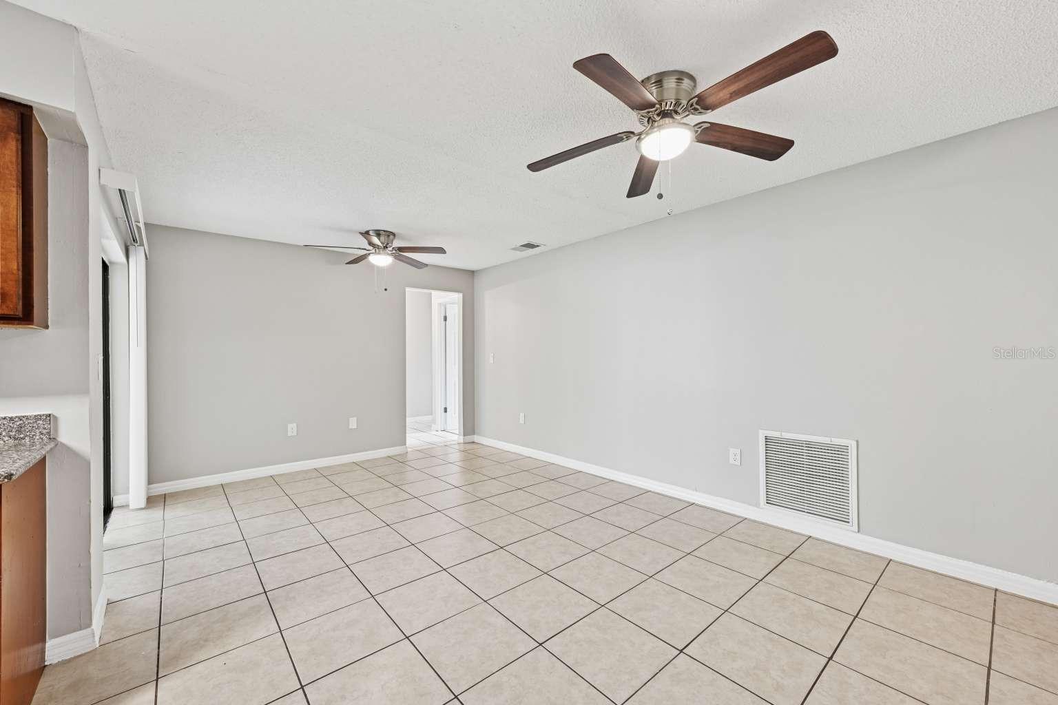 POINCIANA RE-PLAT PT NBRHD 01 VILLAGE 03 - Residential