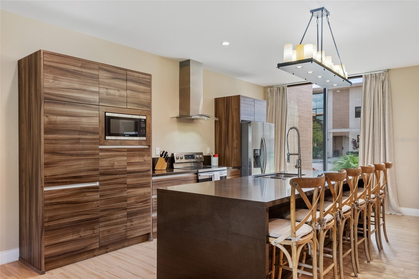 MAGIC VILLAGE RESORT - Residential Lease