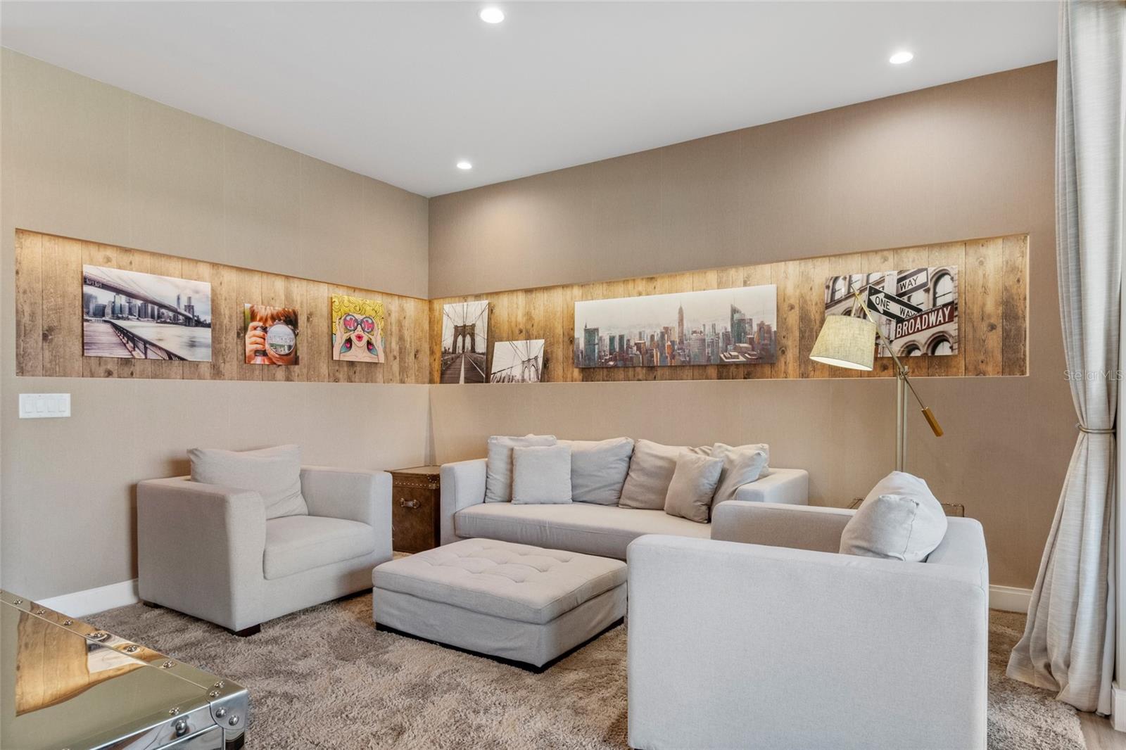 MAGIC VILLAGE RESORT - Residential Lease