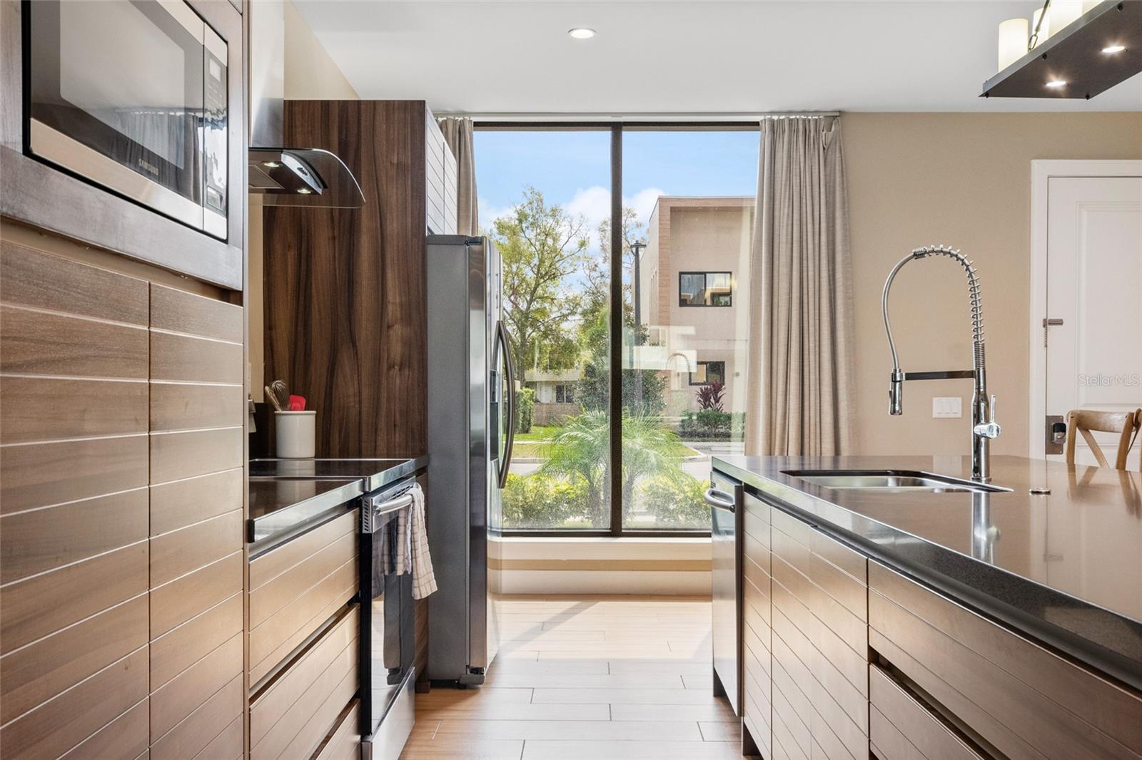 MAGIC VILLAGE RESORT - Residential Lease