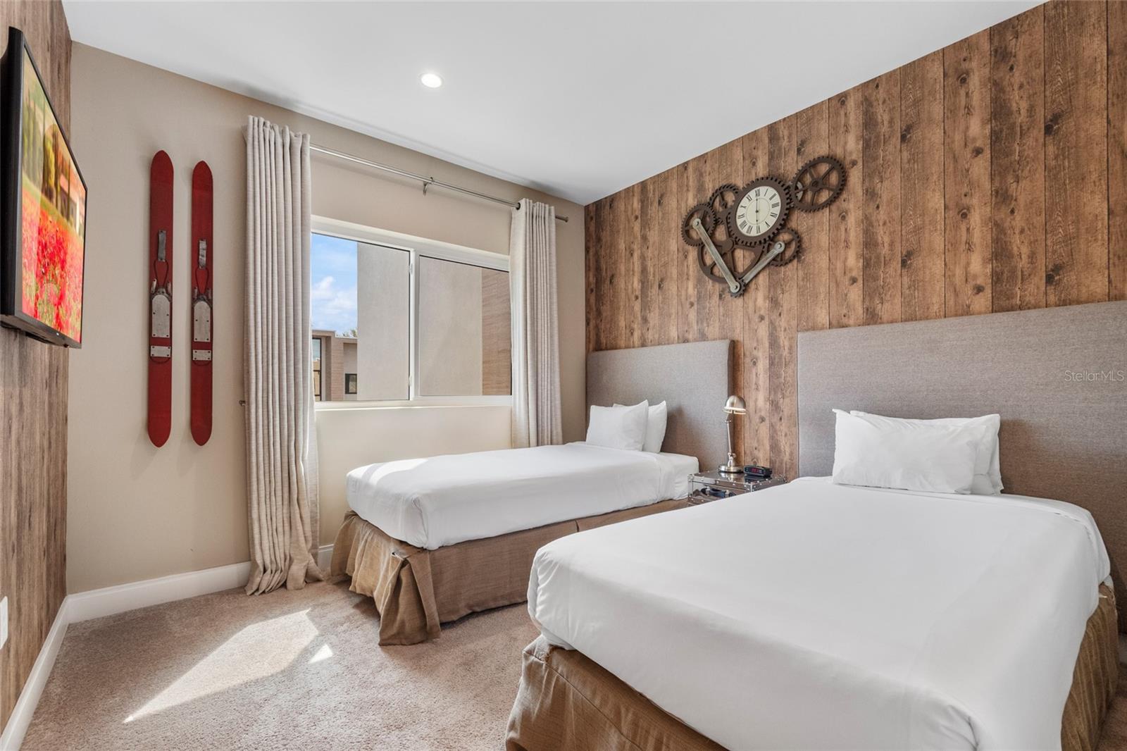 MAGIC VILLAGE RESORT - Residential Lease