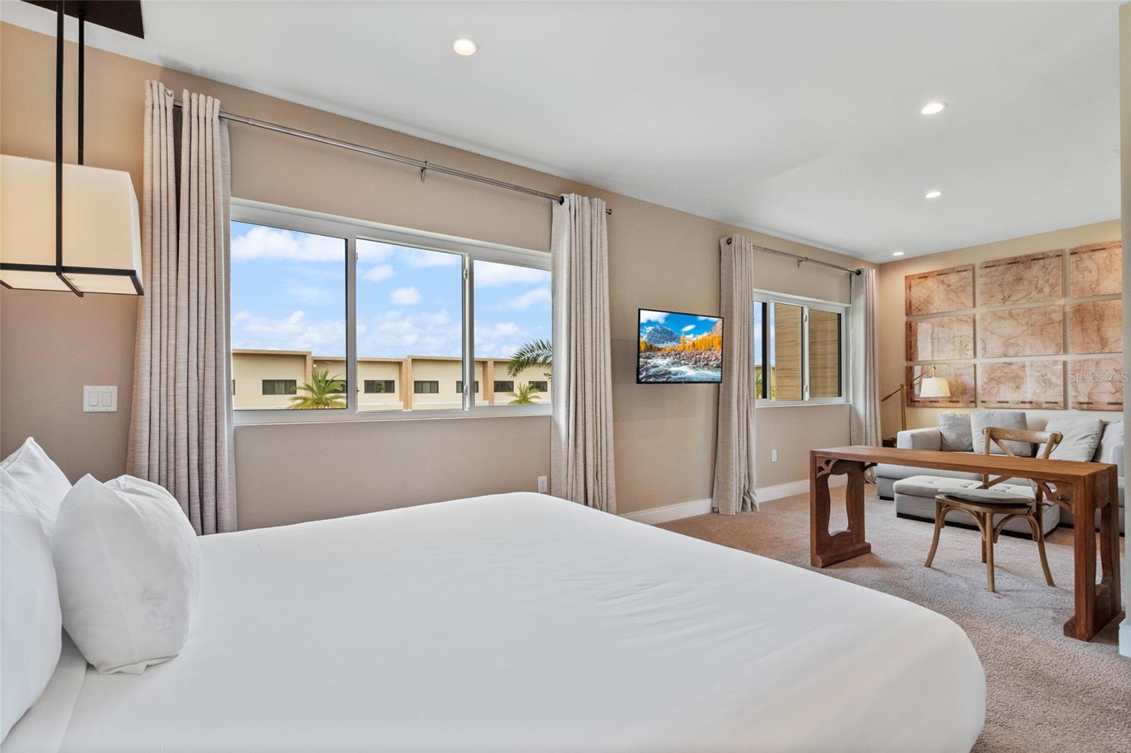 MAGIC VILLAGE RESORT - Residential Lease