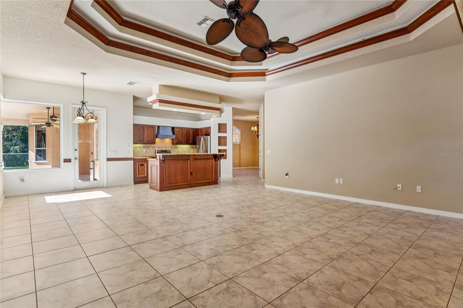 CYPRESS KNOLLS - Residential