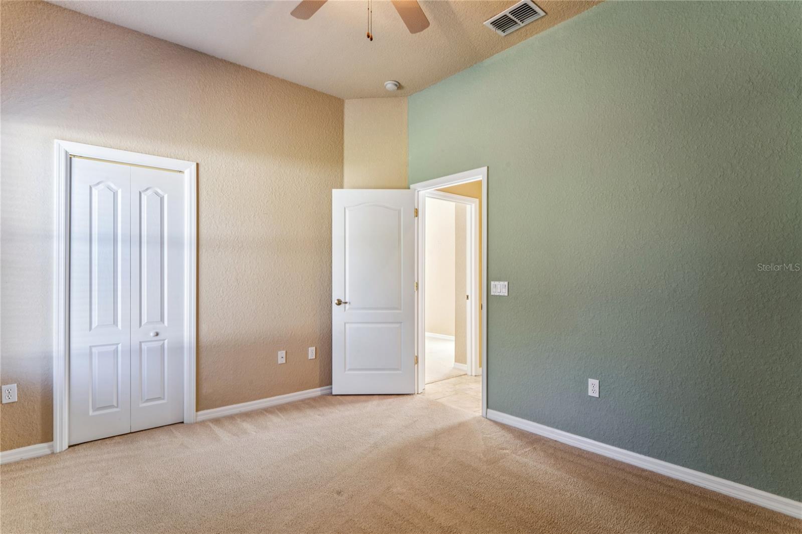 CYPRESS KNOLLS - Residential