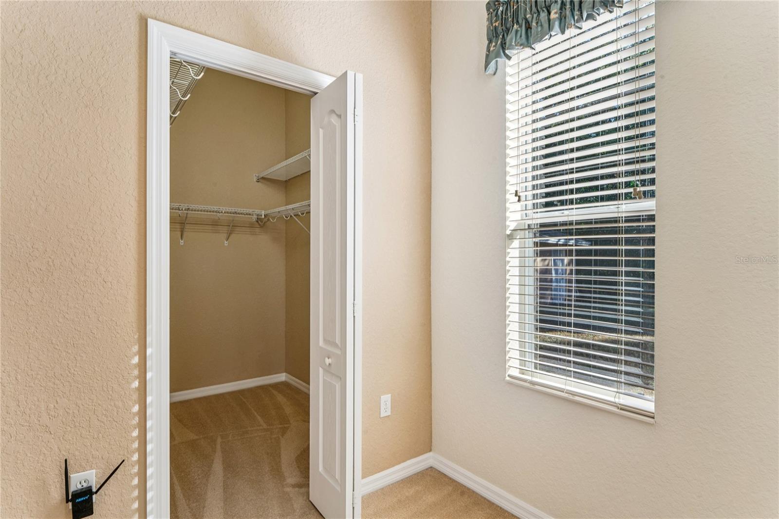 CYPRESS KNOLLS - Residential