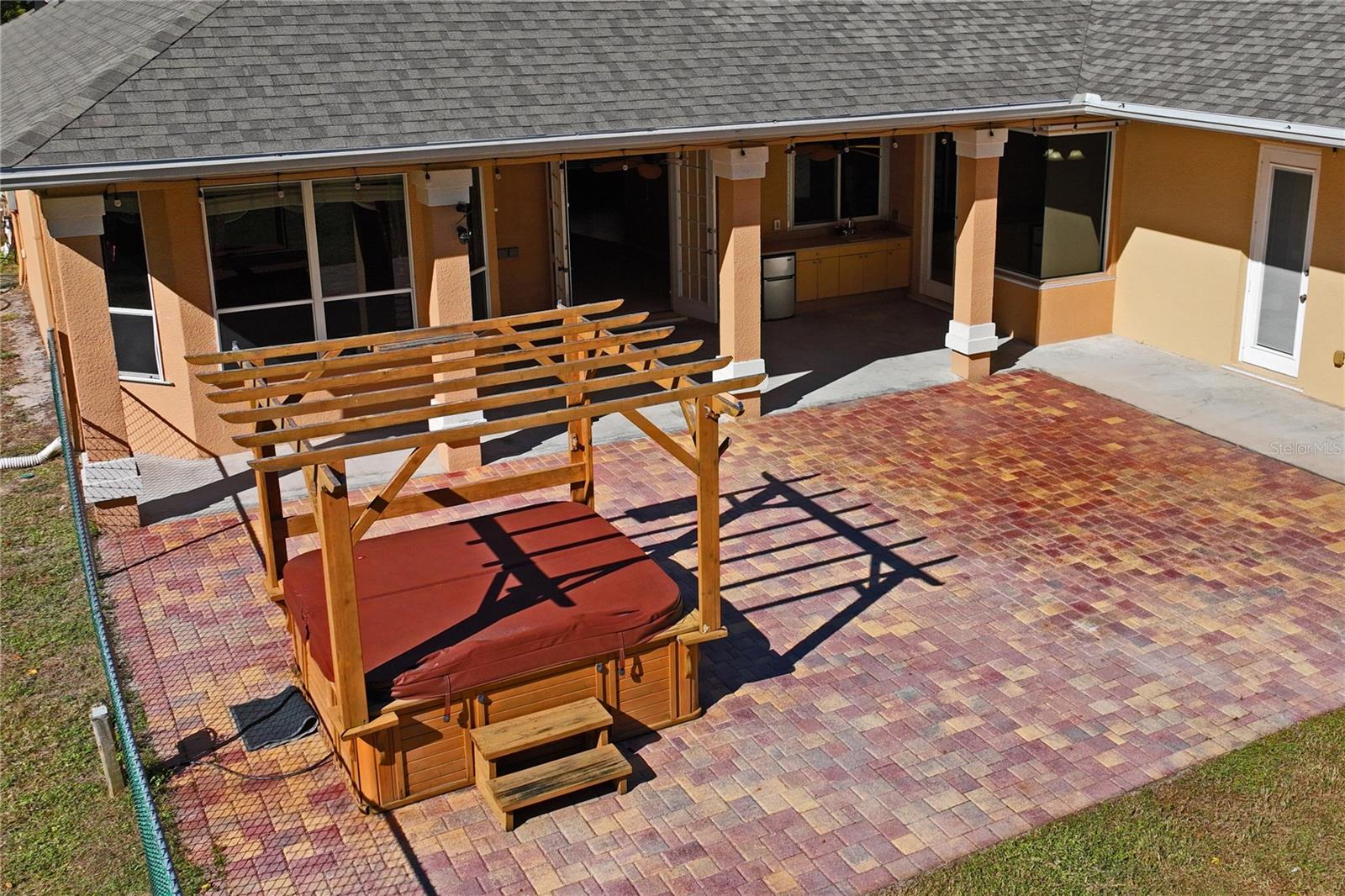 CYPRESS KNOLLS - Residential