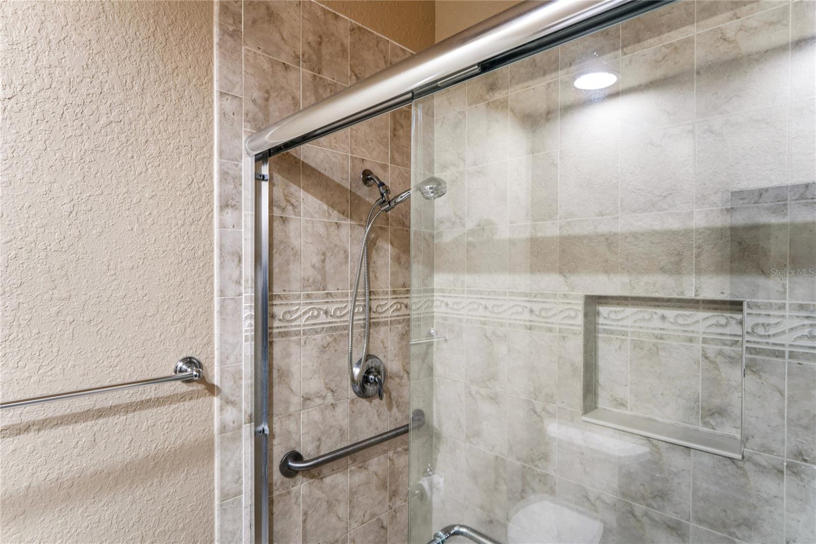 CYPRESS KNOLLS - Residential