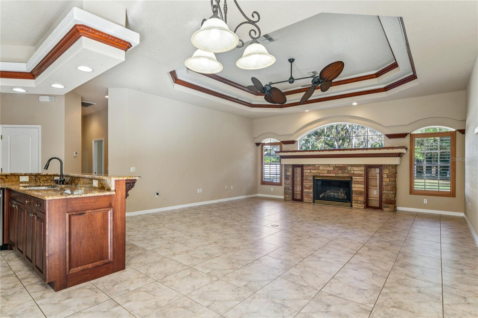 CYPRESS KNOLLS - Residential