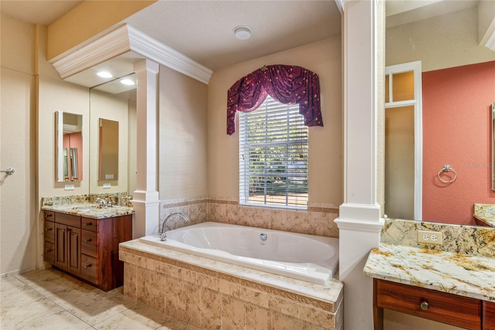 CYPRESS KNOLLS - Residential