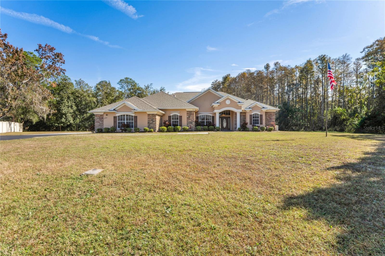 CYPRESS KNOLLS - Residential