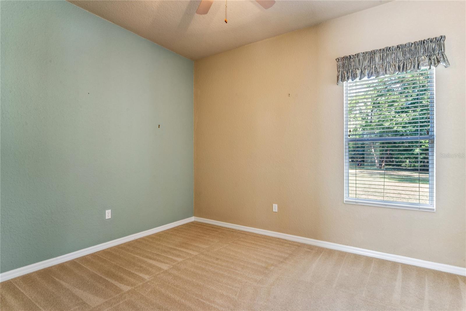 CYPRESS KNOLLS - Residential