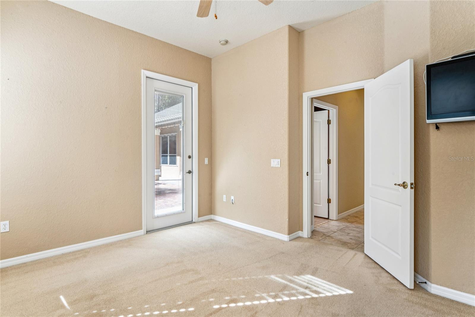 CYPRESS KNOLLS - Residential