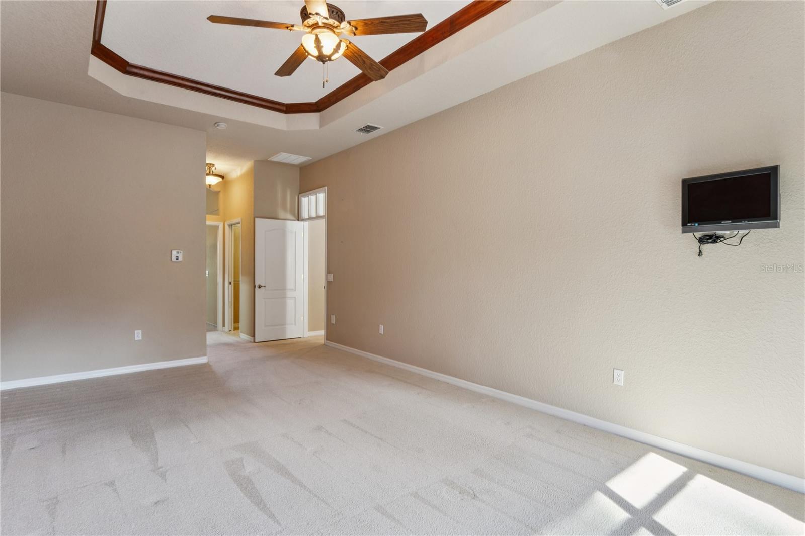 CYPRESS KNOLLS - Residential