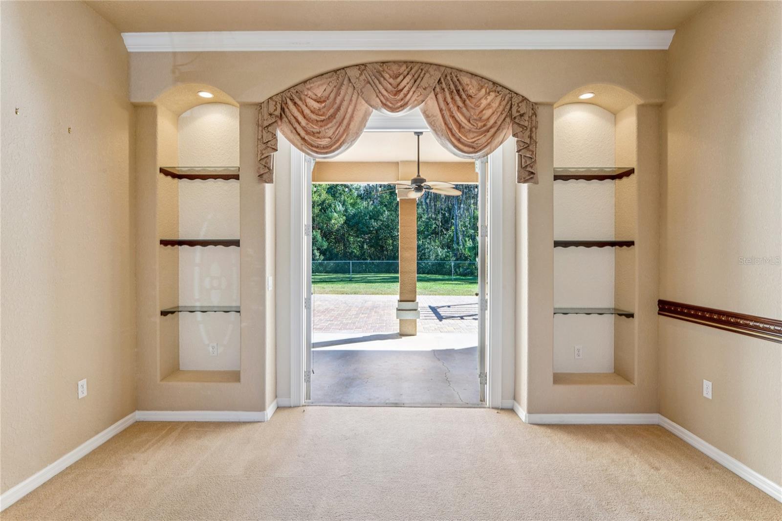 CYPRESS KNOLLS - Residential