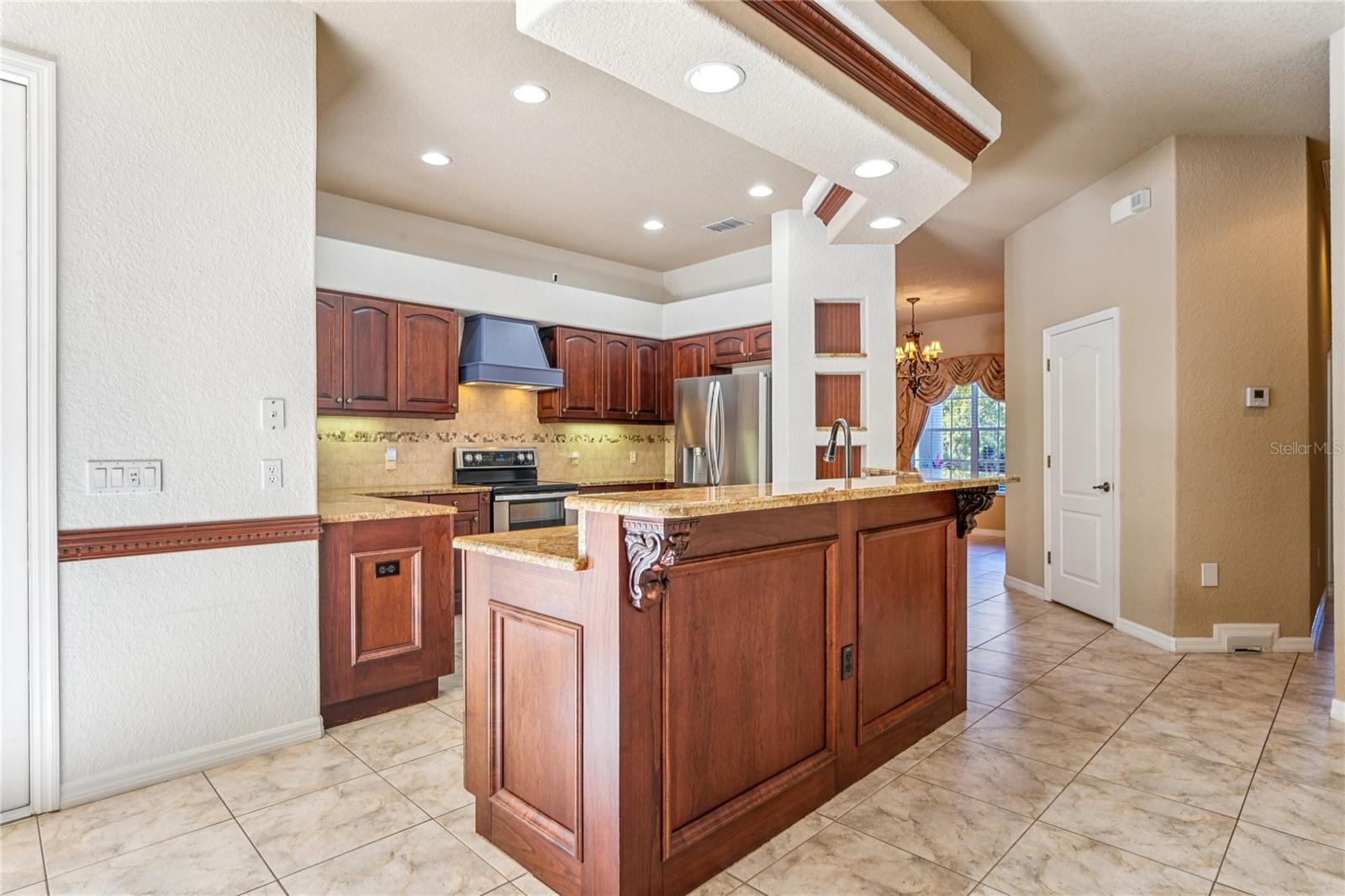 CYPRESS KNOLLS - Residential