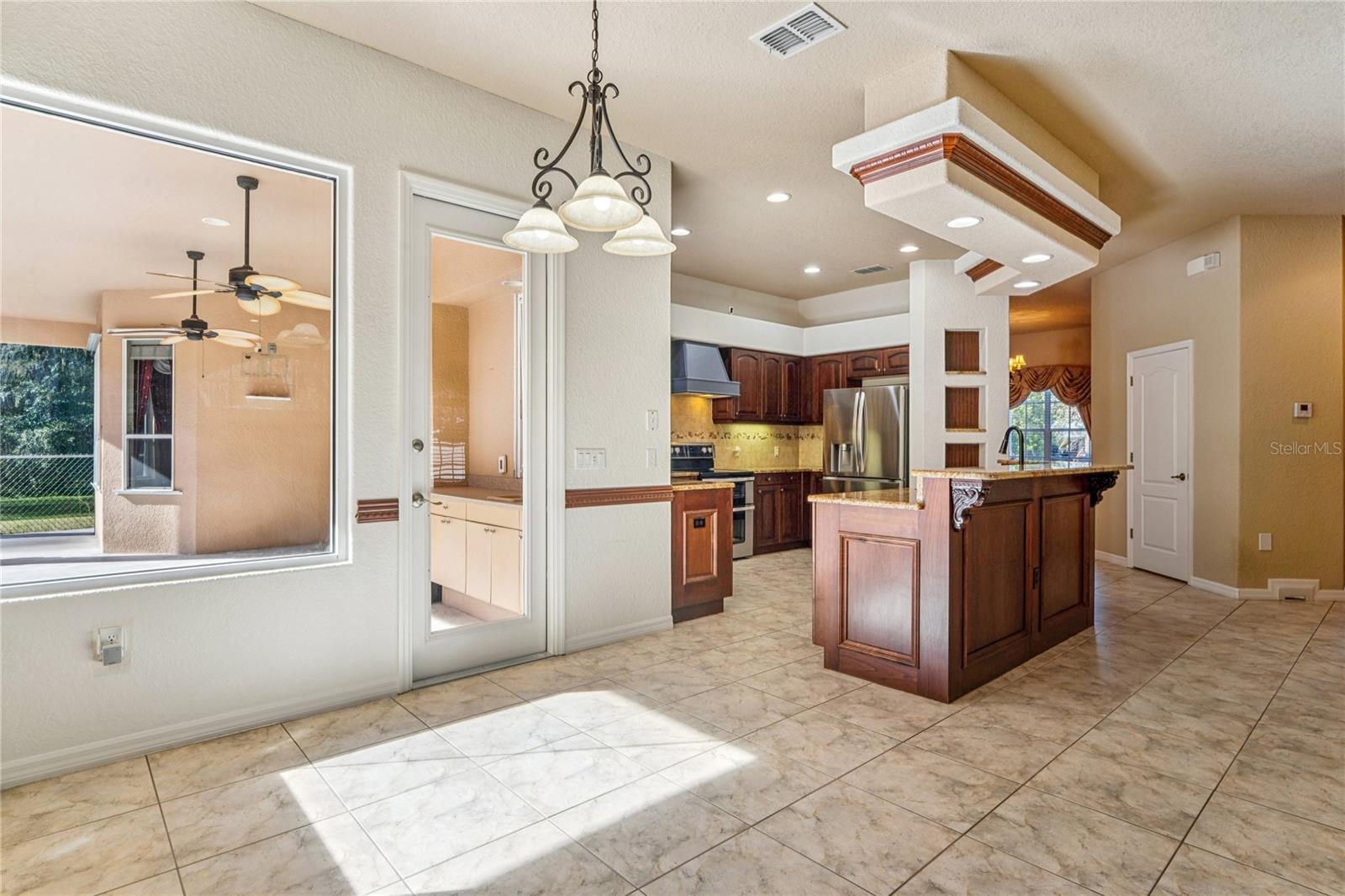 CYPRESS KNOLLS - Residential