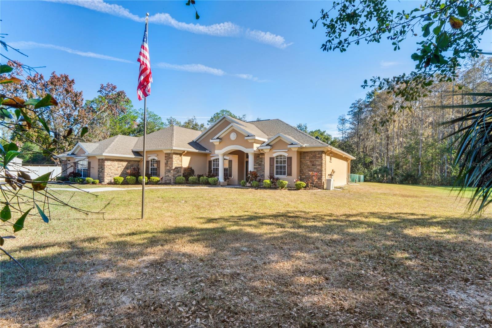 CYPRESS KNOLLS - Residential