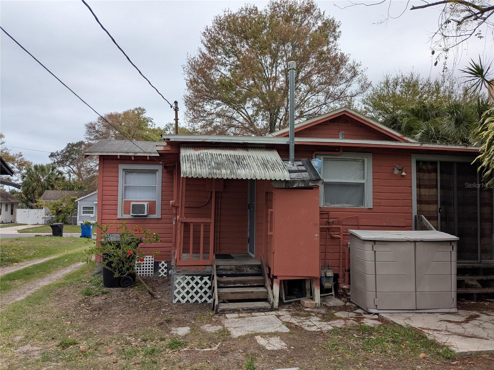 ST PETERSBURG INVESTMENT COS ADD TO OAK PARK - Residential