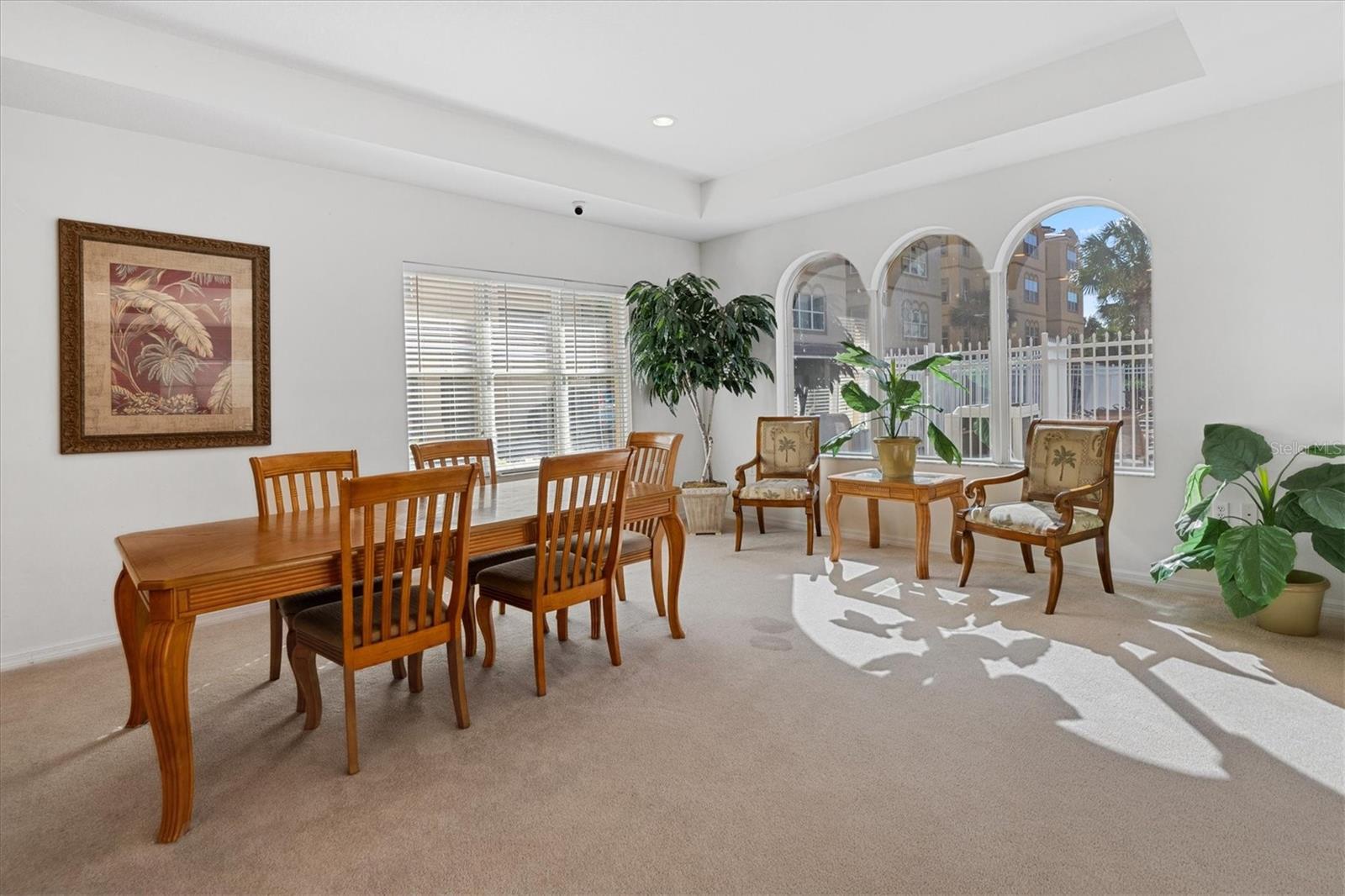 WELLS COURT CONDO ASSOC INC - Residential Lease