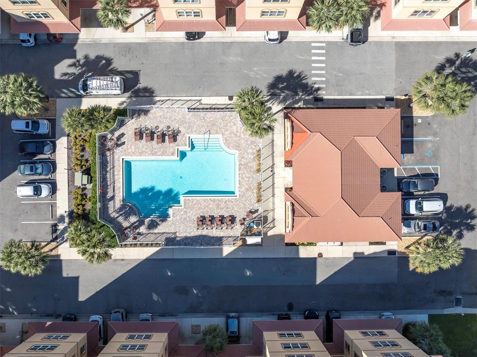 WELLS COURT CONDO ASSOC INC - Residential Lease