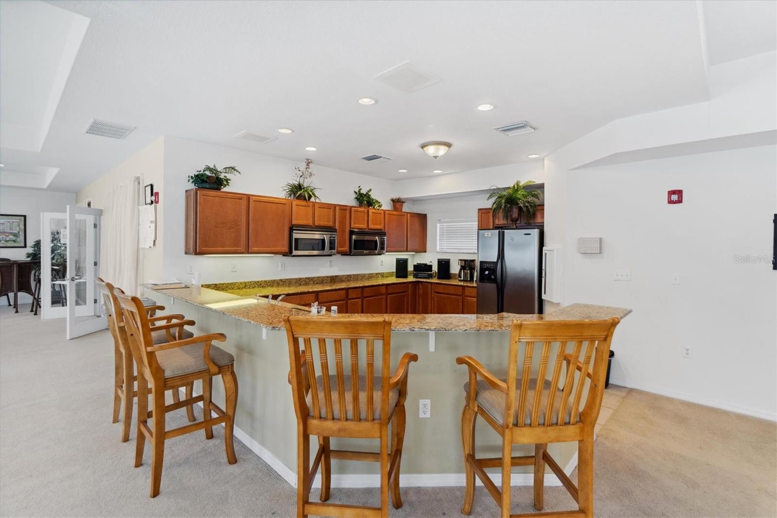 WELLS COURT CONDO ASSOC INC - Residential Lease