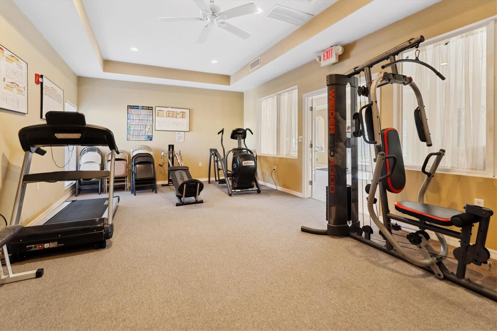 WELLS COURT CONDO ASSOC INC - Residential Lease