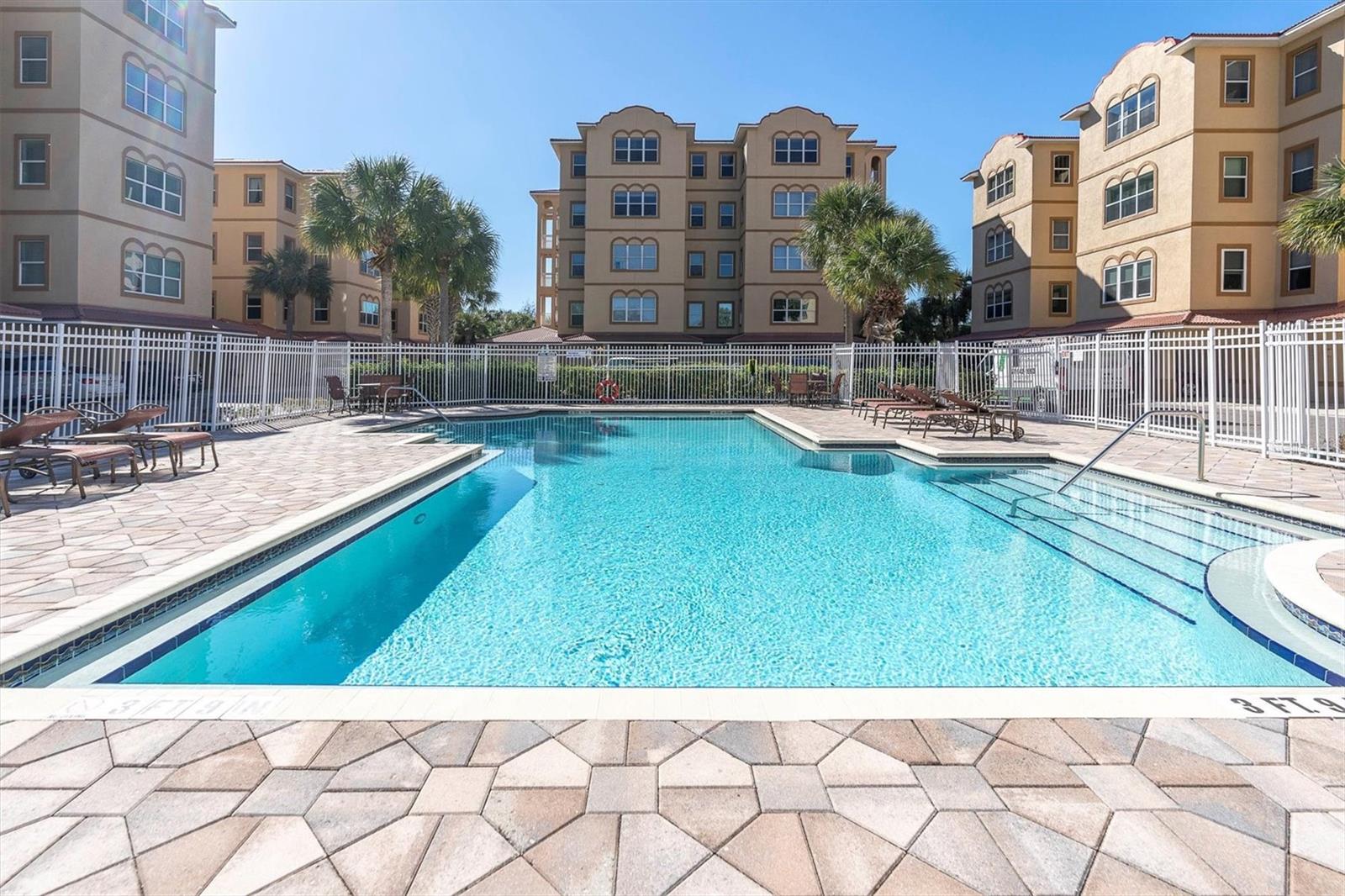 WELLS COURT CONDO ASSOC INC - Residential Lease