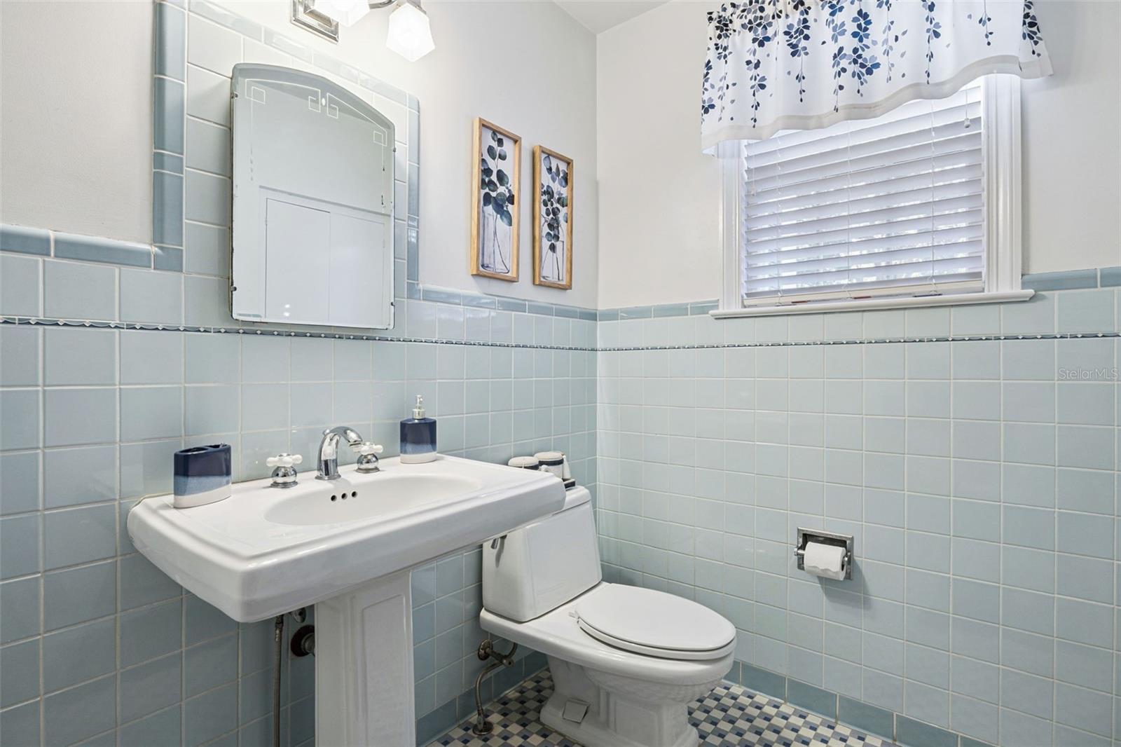 OAKLAND - Residential