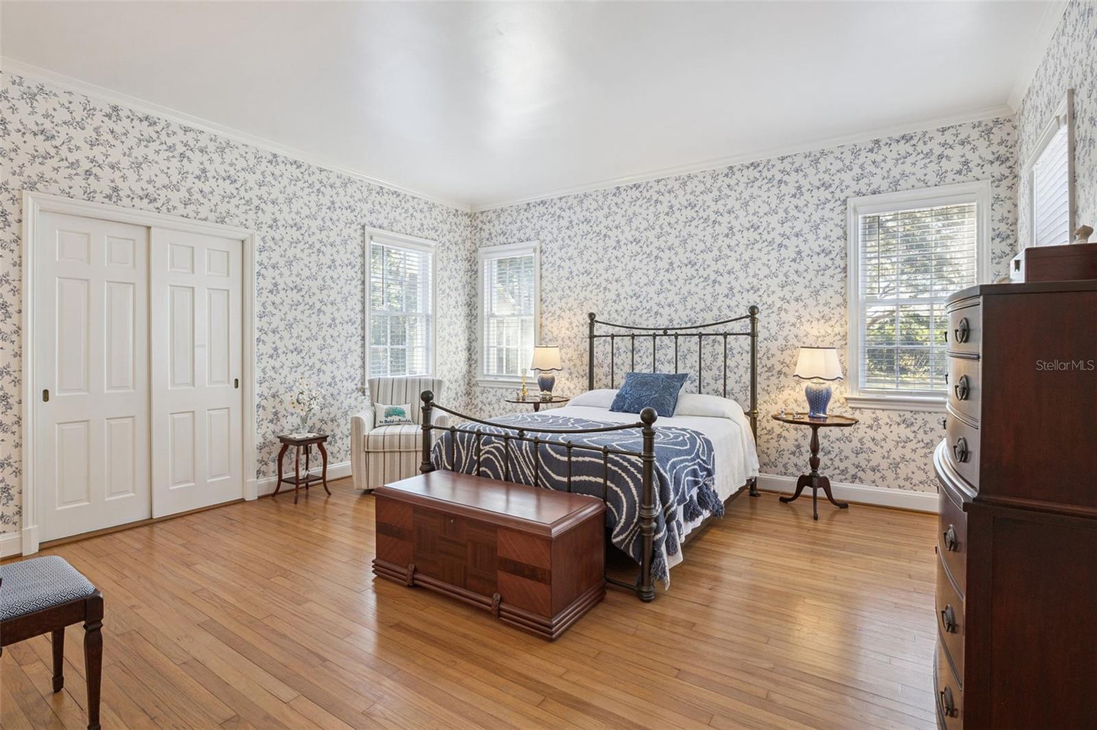 OAKLAND - Residential