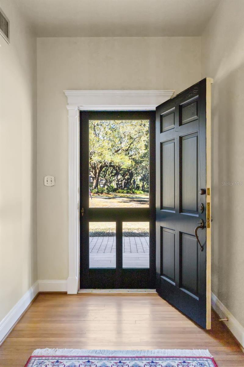 OAKLAND - Residential