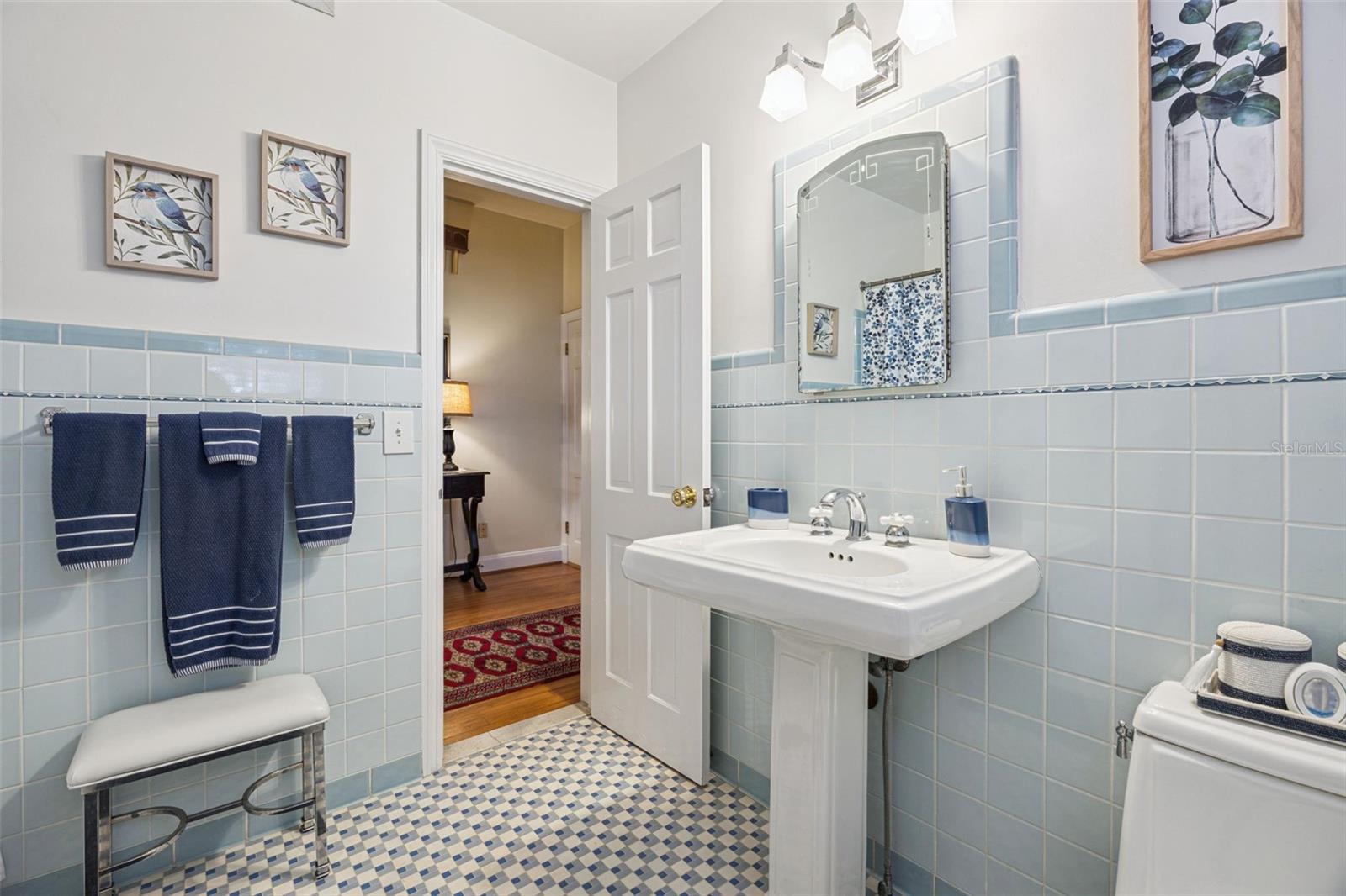 OAKLAND - Residential