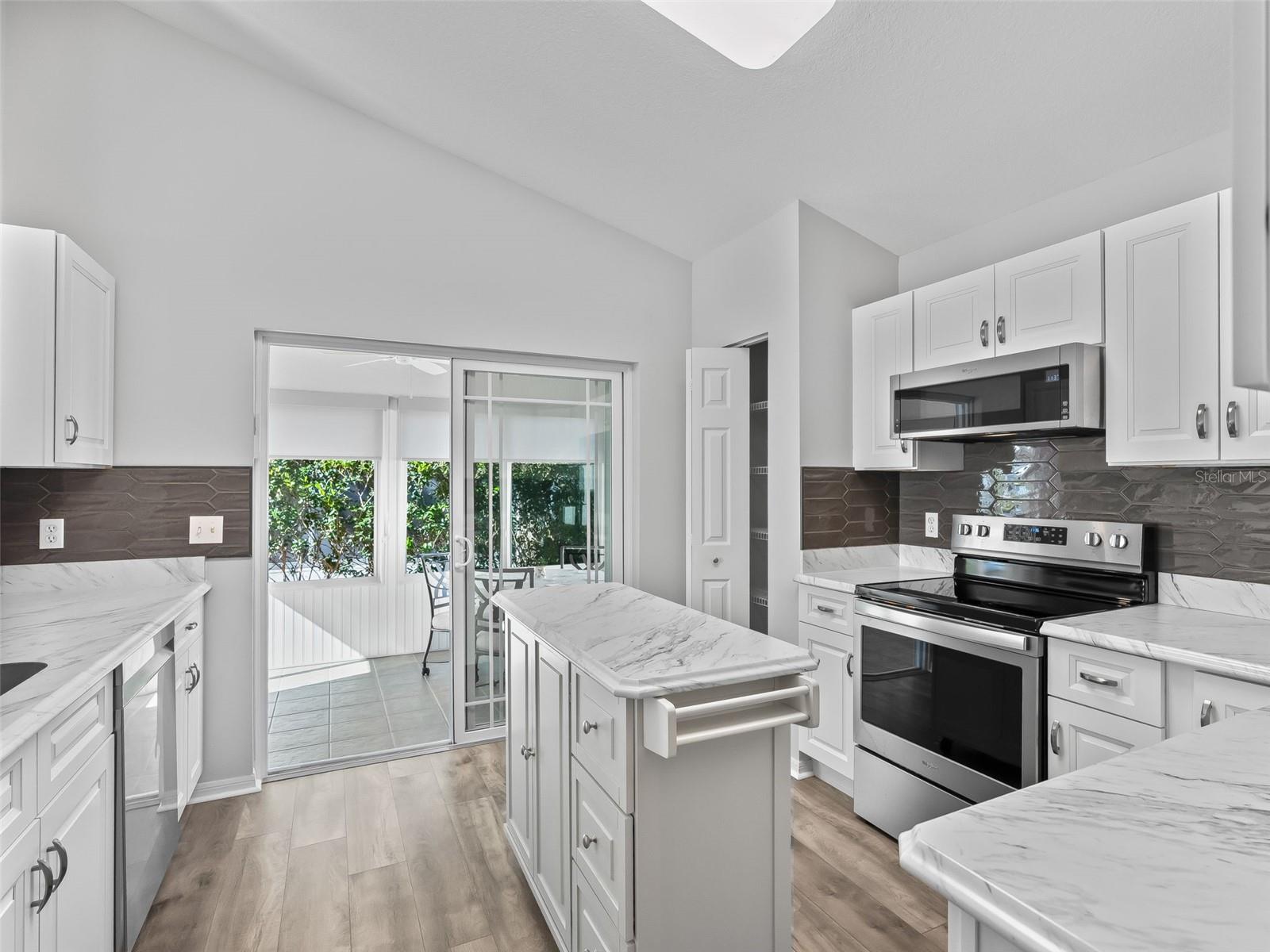 STONECREST - Residential