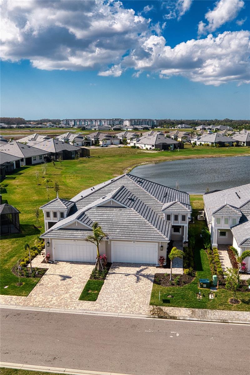 WATERCOLOR PLACE I - Residential