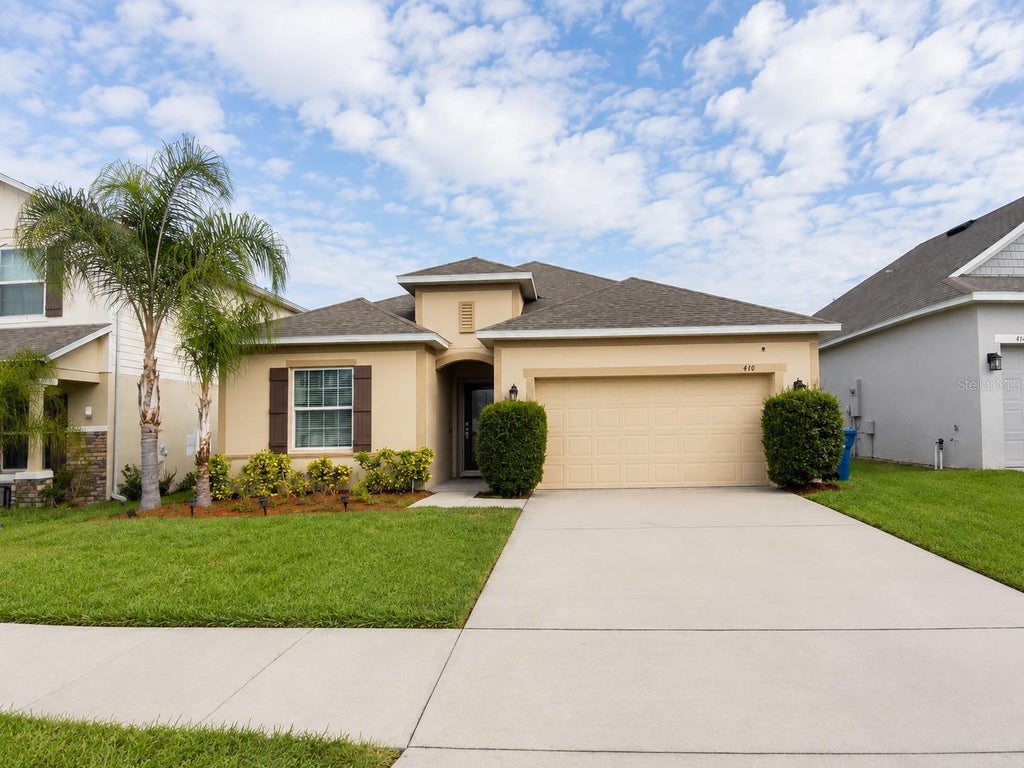 Photo of 410 Taft Drive, Davenport, FL 33837 (MLS # S5156082)