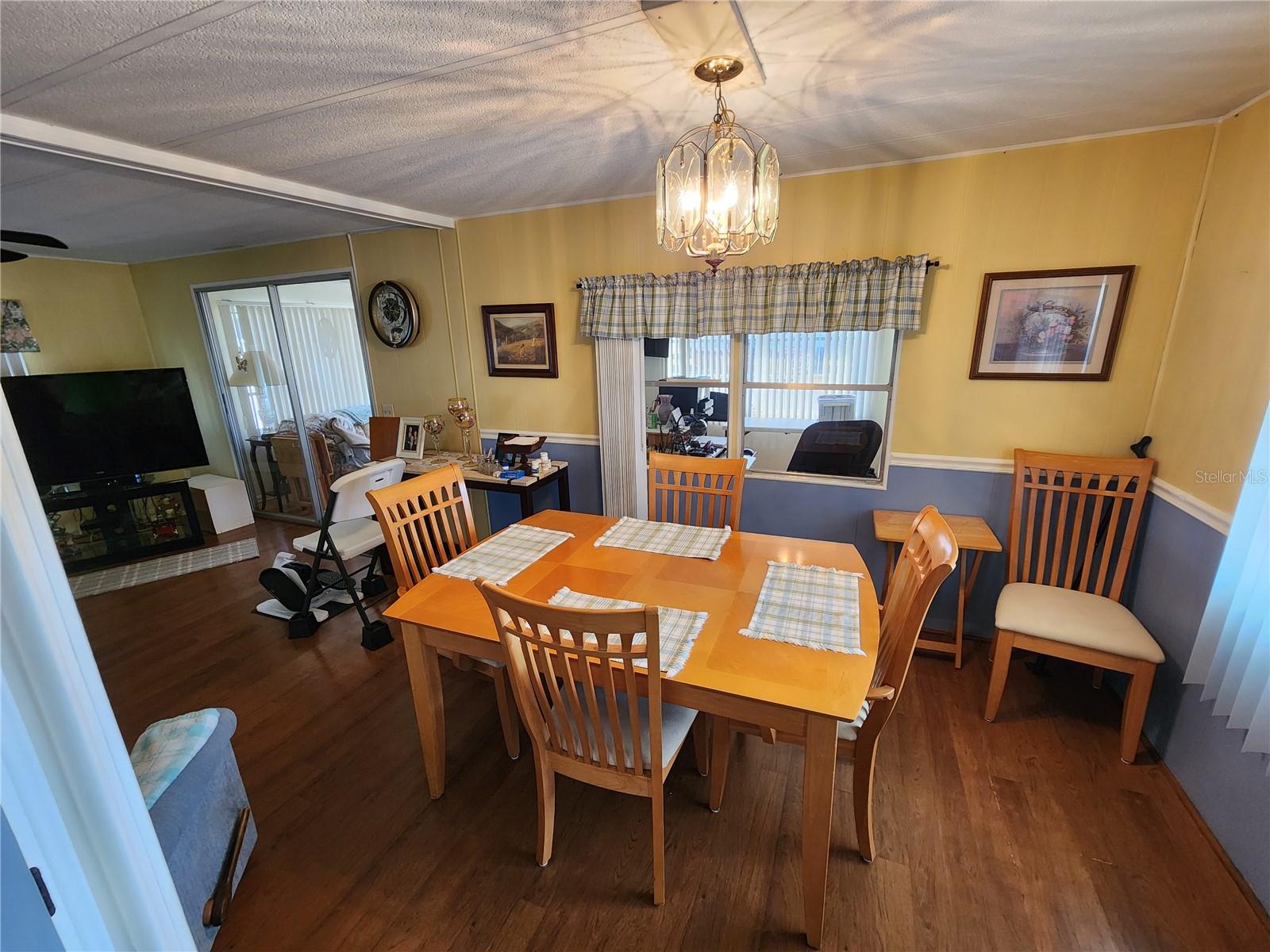 CHATEAU VILLAGE CO-OP - Residential