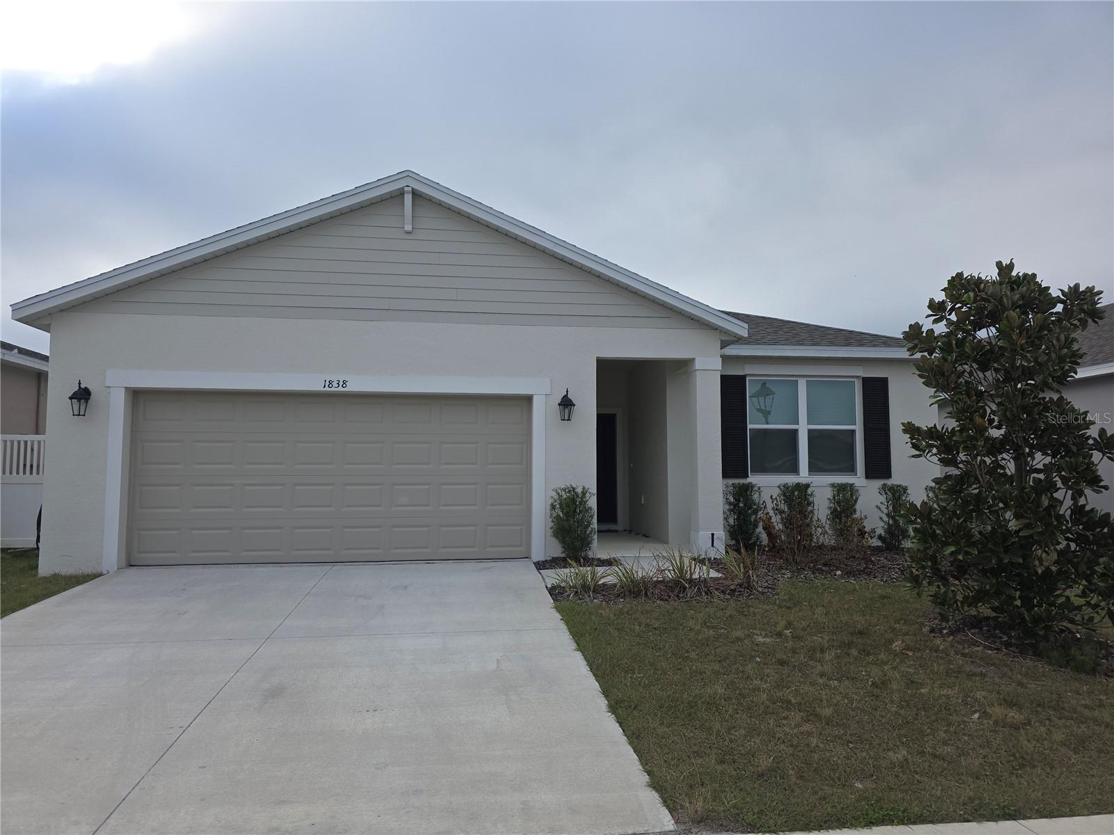 1838 BLUE LAGOON CIRCLE