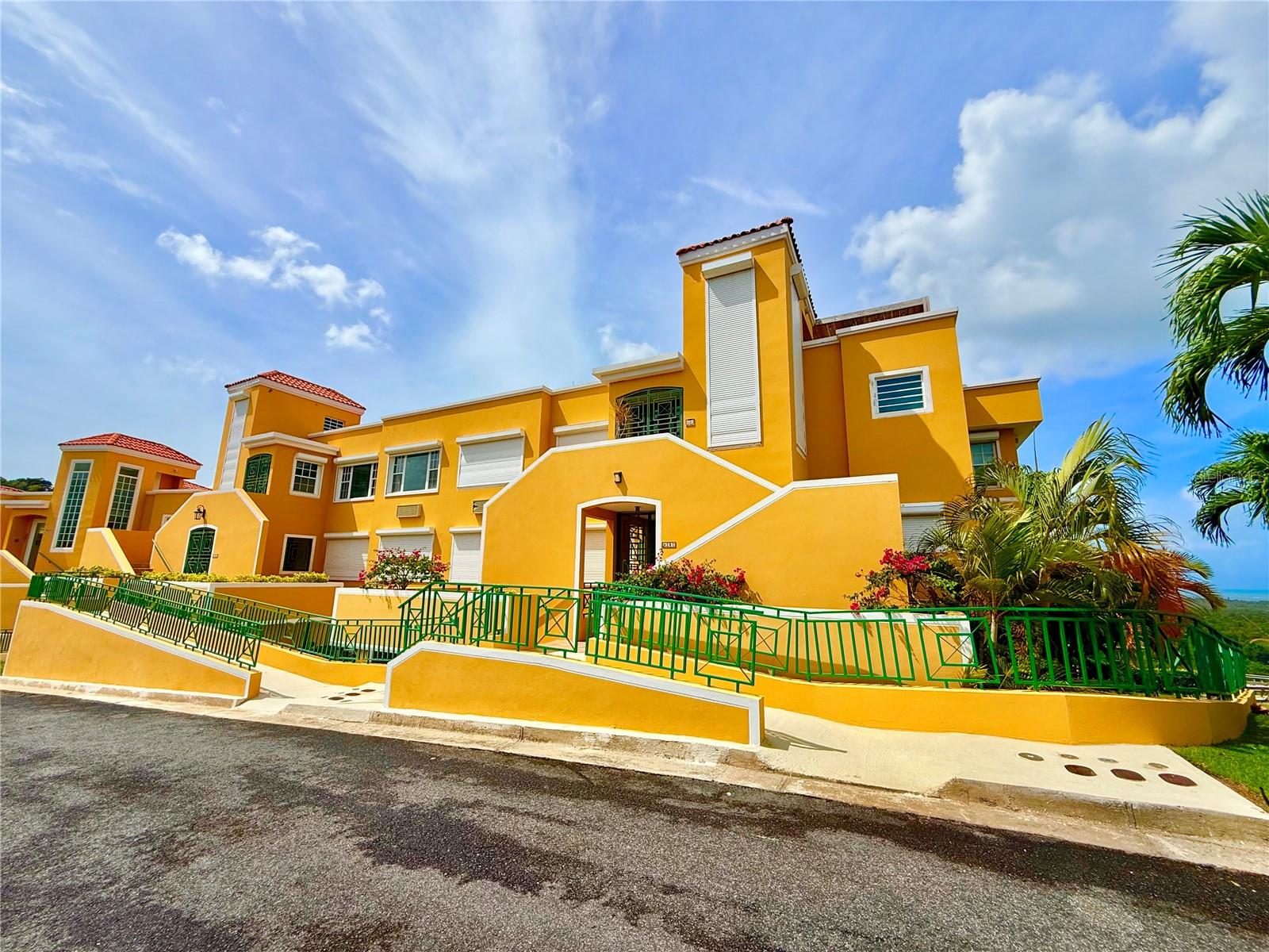 COSTA DORADA II - Residential