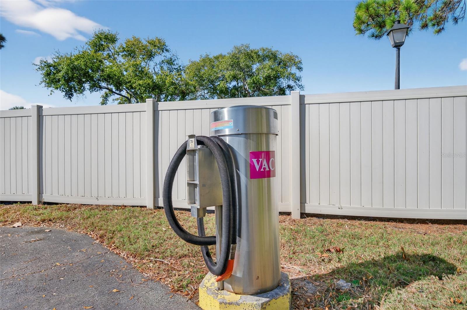 WOODSIDE VILLAGE CONDO - Residential