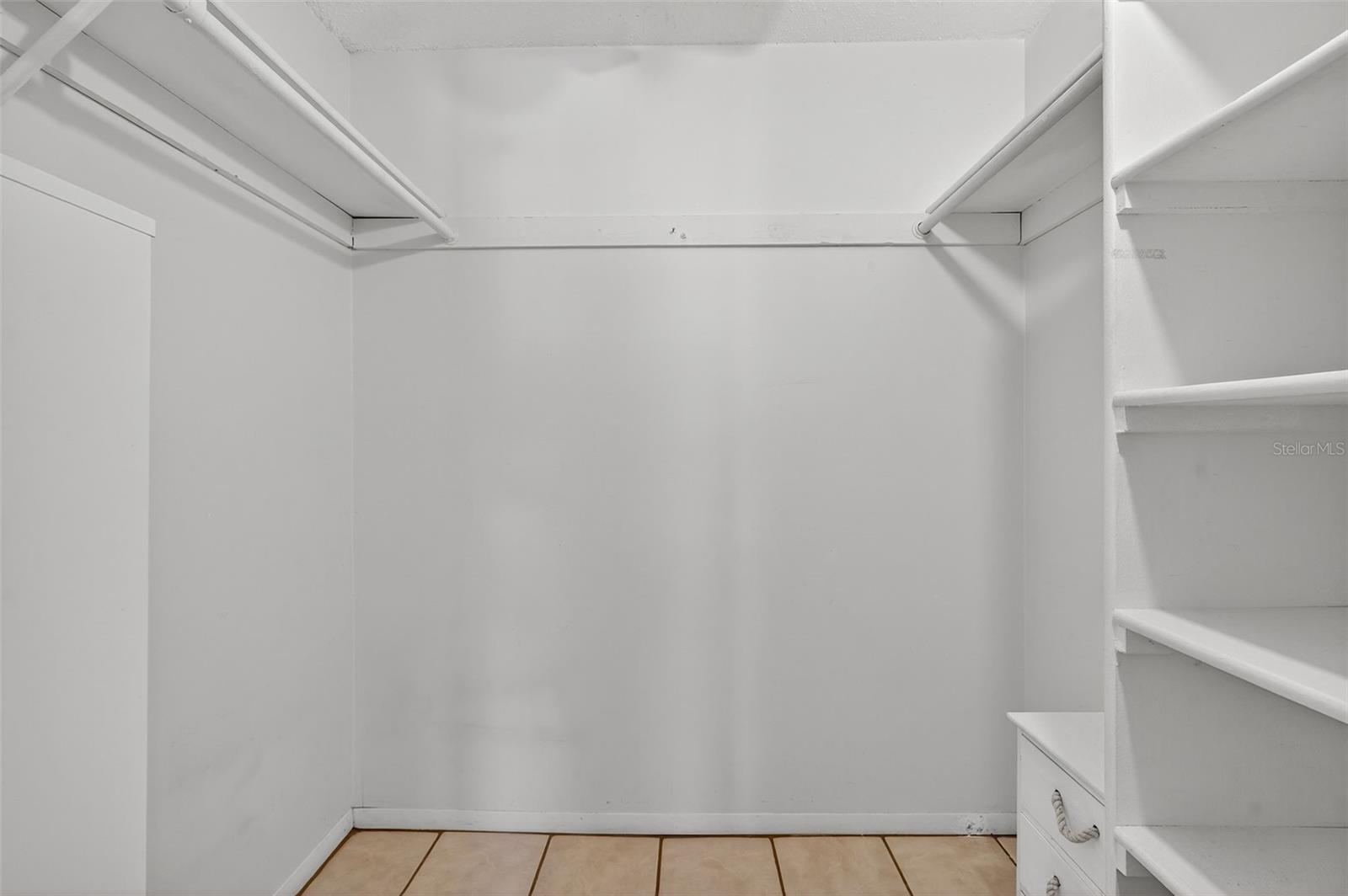 WOODSIDE VILLAGE CONDO - Residential