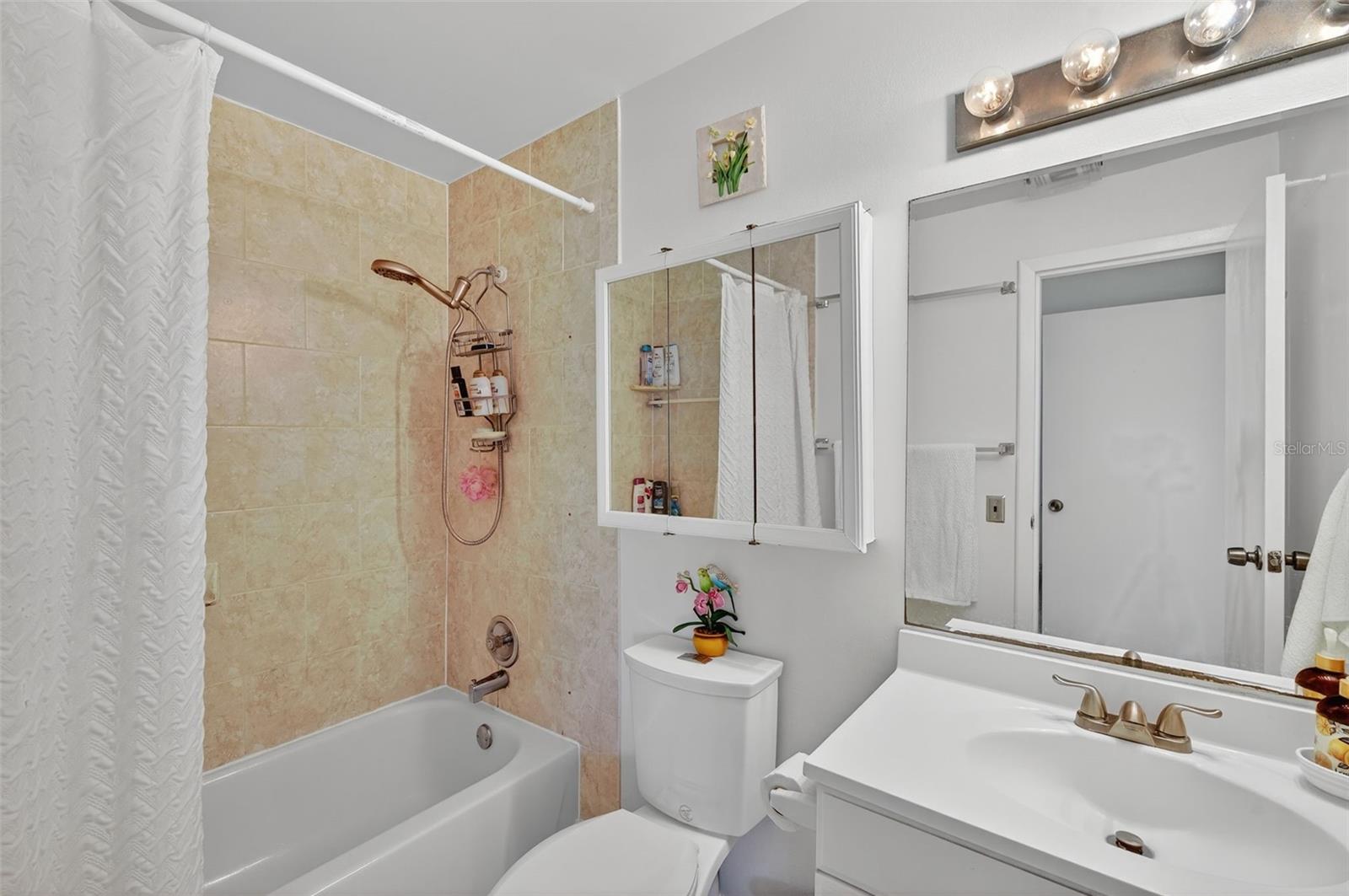 WOODSIDE VILLAGE CONDO - Residential