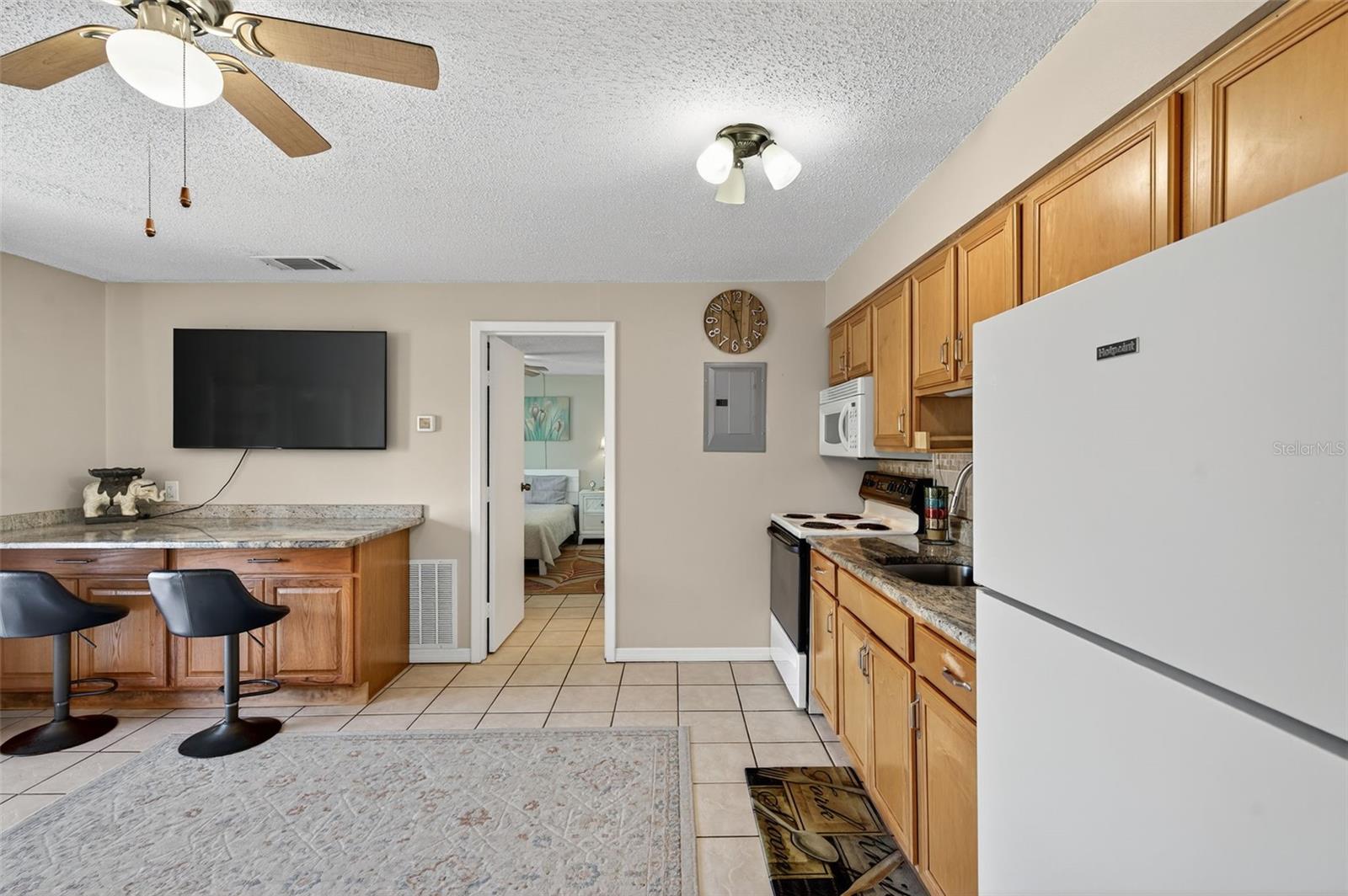 WOODSIDE VILLAGE CONDO - Residential