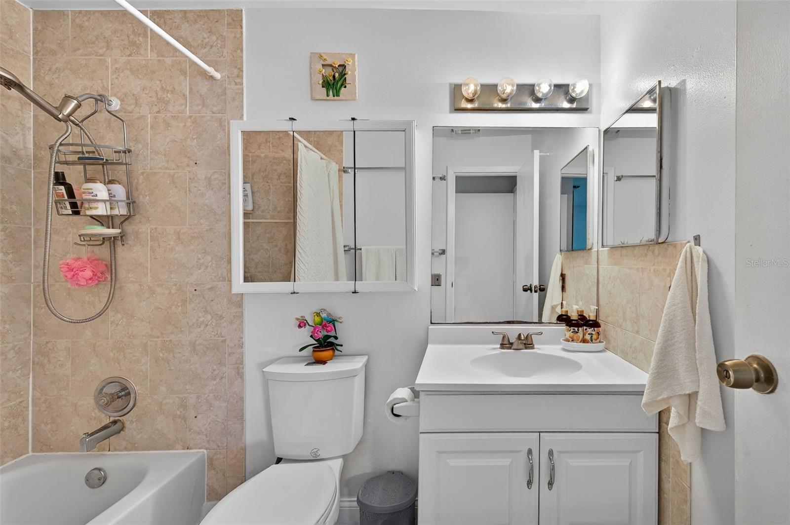 WOODSIDE VILLAGE CONDO - Residential