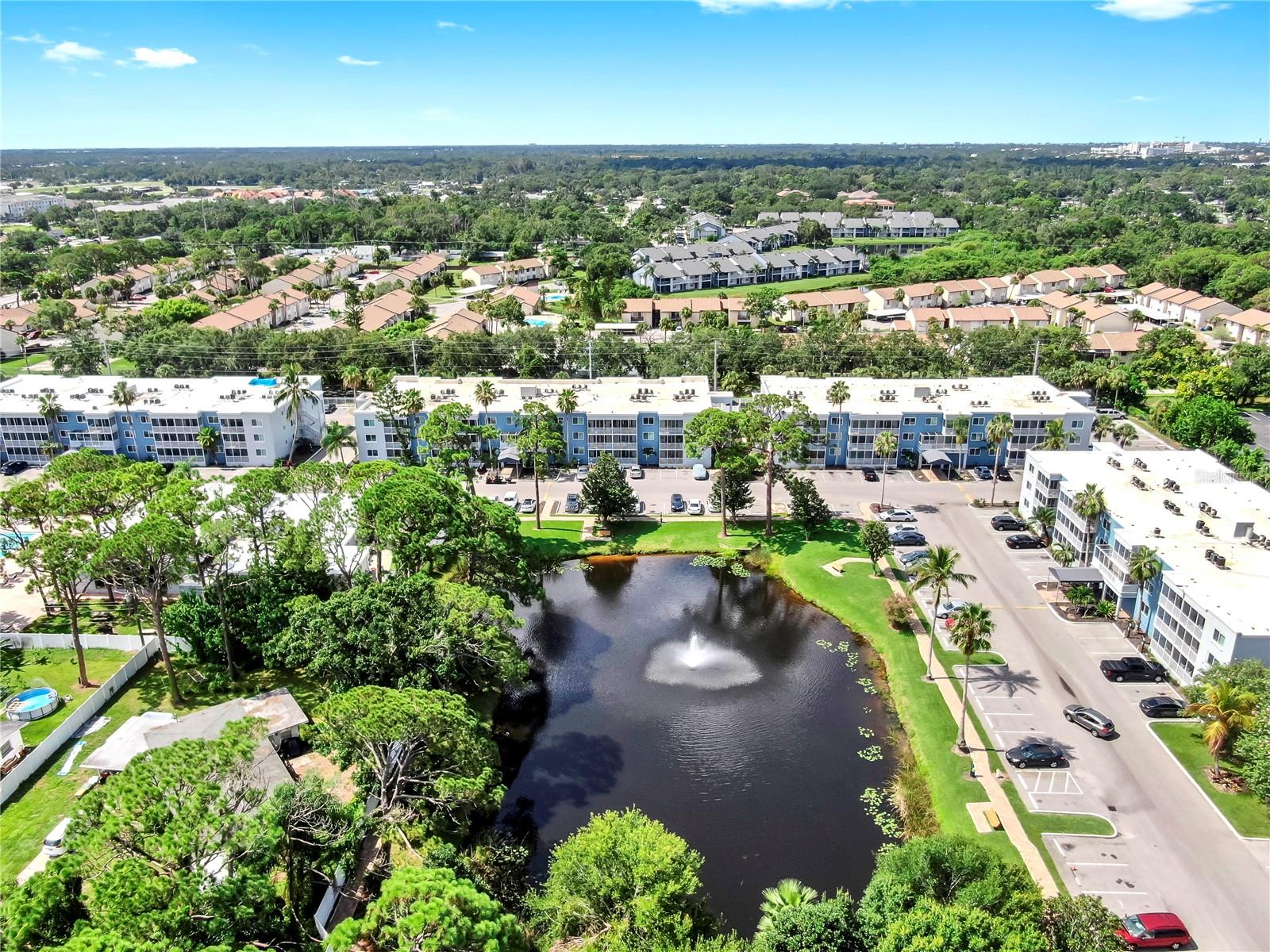 SARASOTA PALMS - Residential