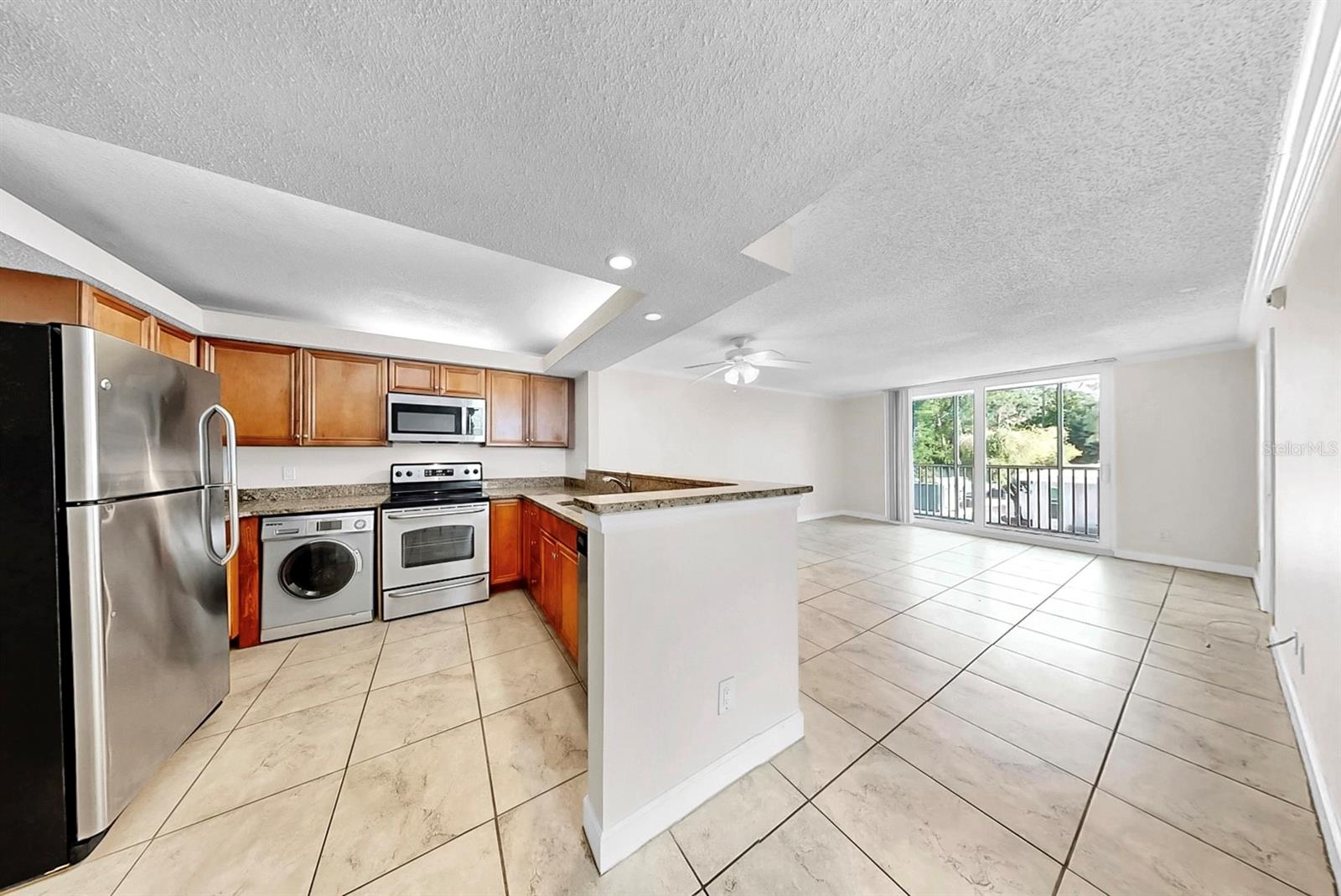 SARASOTA PALMS - Residential