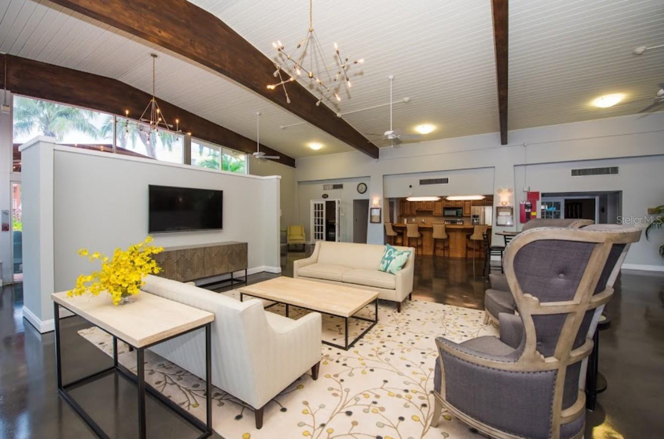 SARASOTA PALMS - Residential