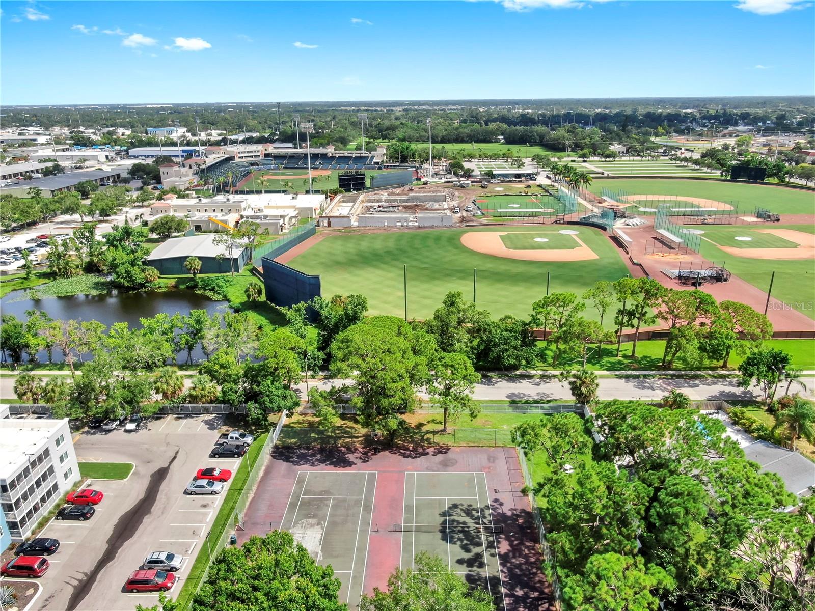 SARASOTA PALMS - Residential