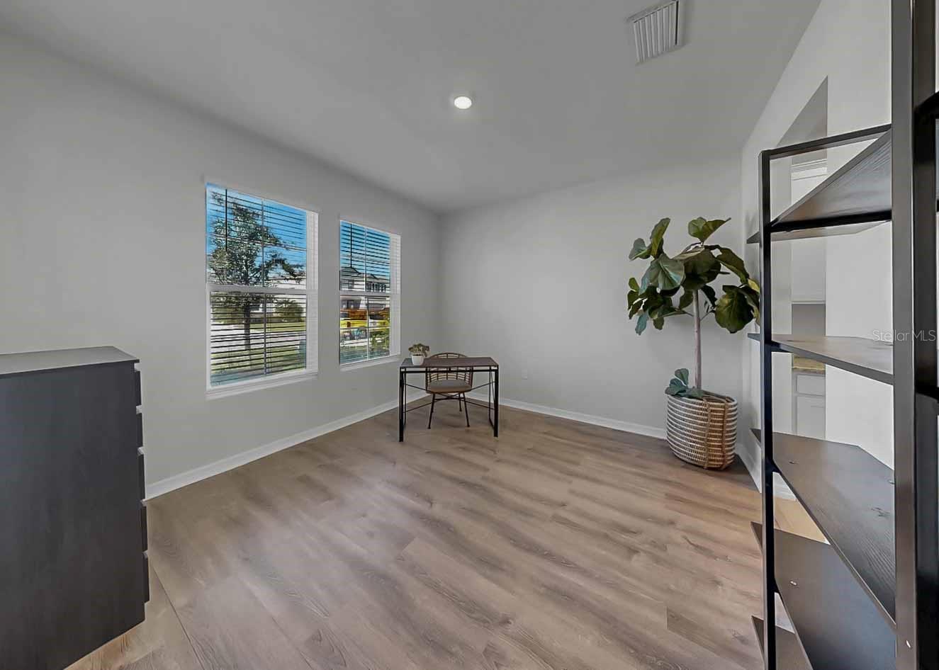 SOUTHERN OAKS PH I & II - Residential