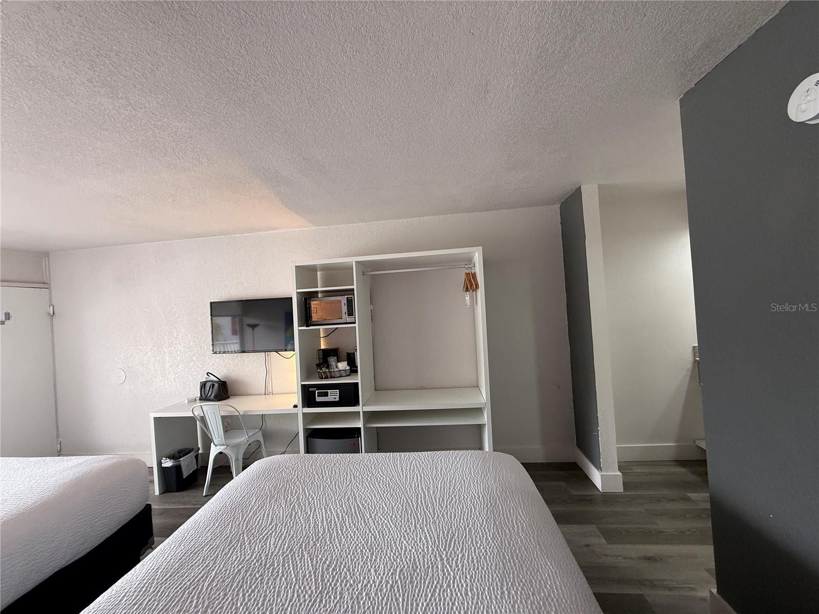 MAINGATE HOTEL CONDO - Residential