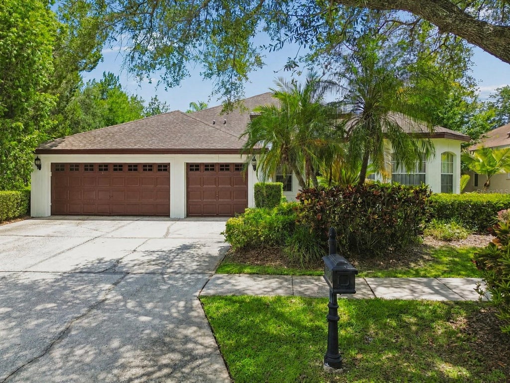 Photo of 10502 Castleford Way, Tampa, FL 33626 (MLS # TB8518027)