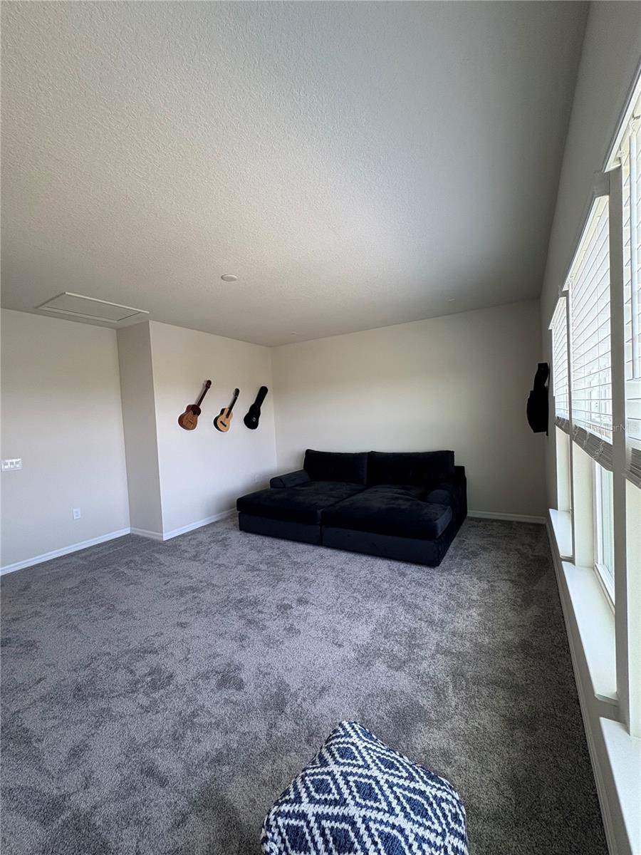 PARKVIEW RESERVE PH 1 - Residential Lease